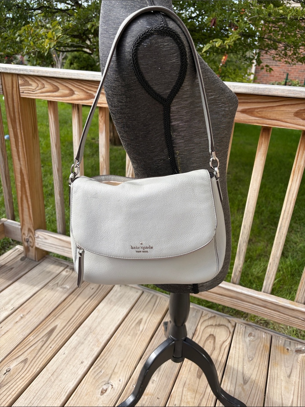 kate spade Pebble Leather Shoulder Bag in Grey